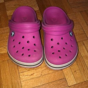Girls pink crocks